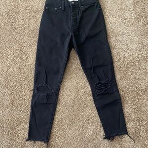 Levi’s Distressed Black Women Jeans